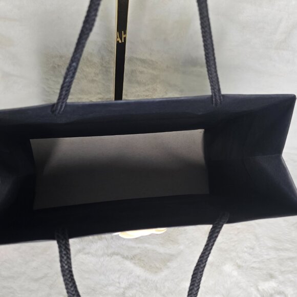 CHANEL camellia flower Gift Bag L8.5"xH7.5"xW3.5" - Picture 2 of 3